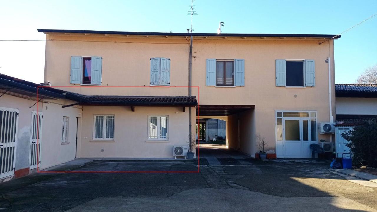 Casa Vacanze Anacleto Verolanuova Exteriör bild